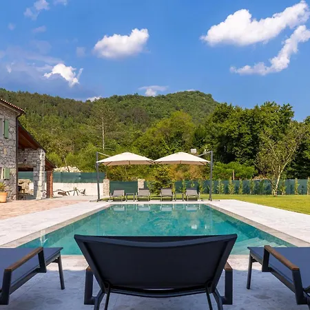 Dom wakacyjny Amazing Home In Buzet *
