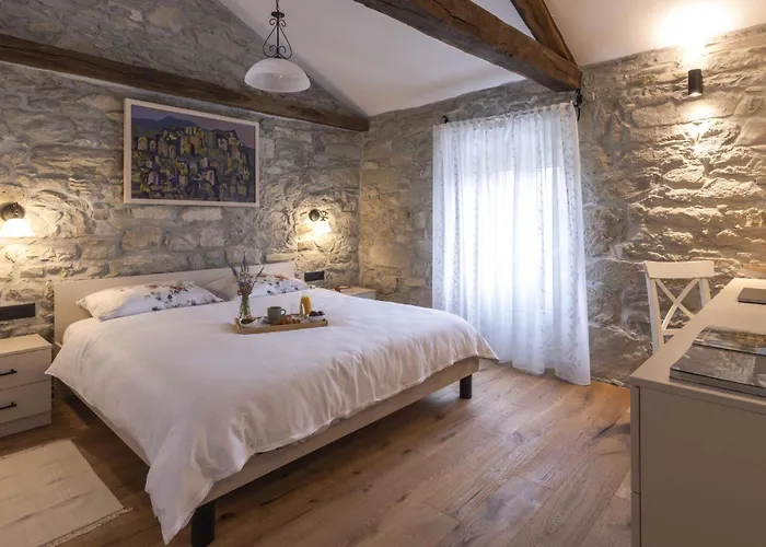 In With Kitchen * Buzet