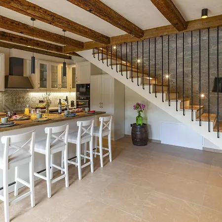 Dom wakacyjny In With Kitchen *